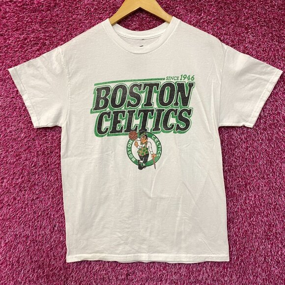Junk Food Clothing Boston Celtic Lucky The Leprechaun T-Shirt Small - Picture 1 of 4